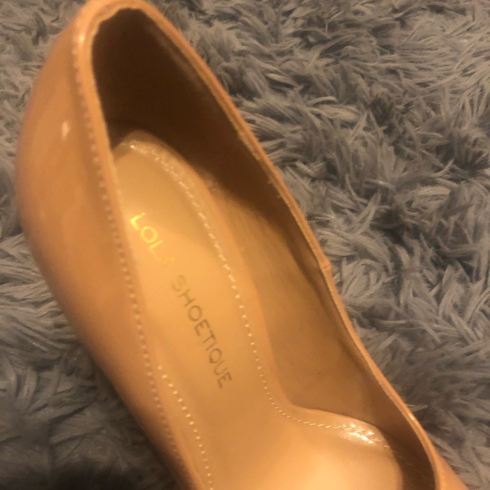 Pumps - Picture 4 of 6